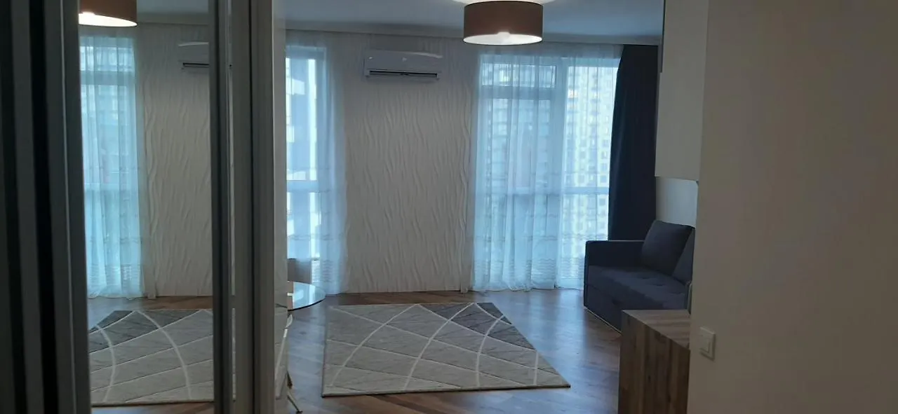Apartament Красивая Квартира С Шикарным Видом У Метро Kijów 0*,  Ukraina